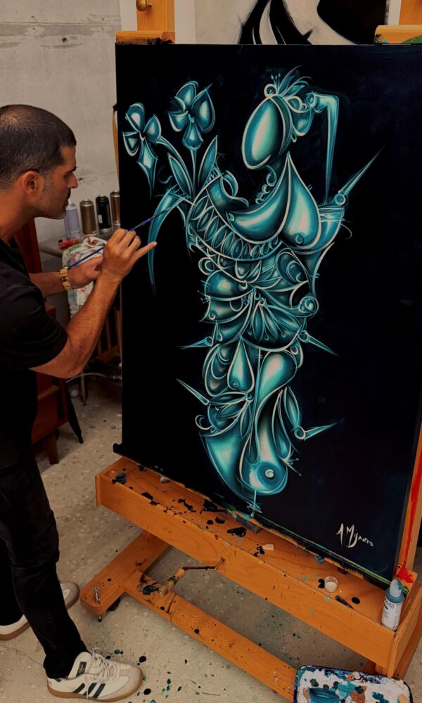 LA MUJER CON FLOR DE VIDA